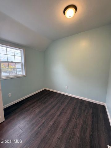 23 Wagner Avenue, Schenectady, NY 12304