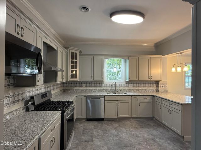 23 Wagner Avenue, Schenectady, NY 12304