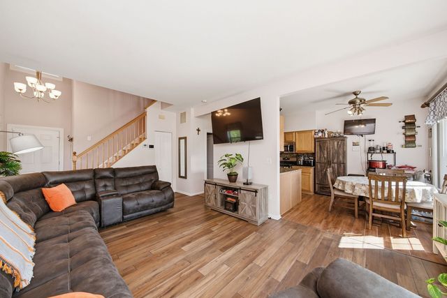 4160 Oak Tree Lane, Plainfield, IL 60586