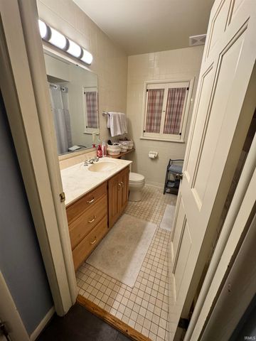 602 Wessel Lane, Evansville, IN 47712