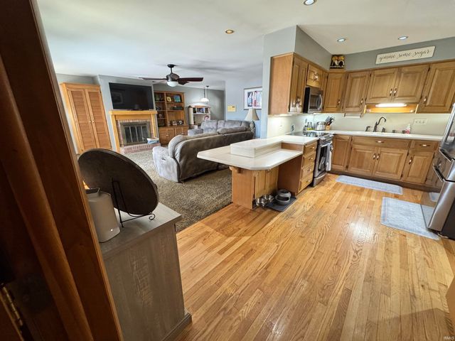 602 Wessel Lane, Evansville, IN 47712