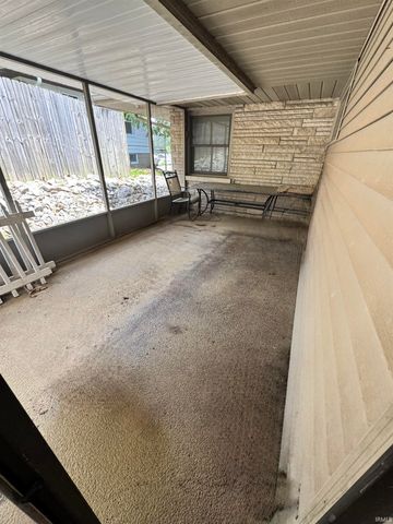 602 Wessel Lane, Evansville, IN 47712