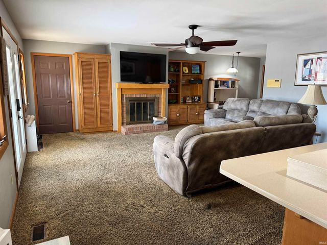 602 Wessel Lane, Evansville, IN 47712