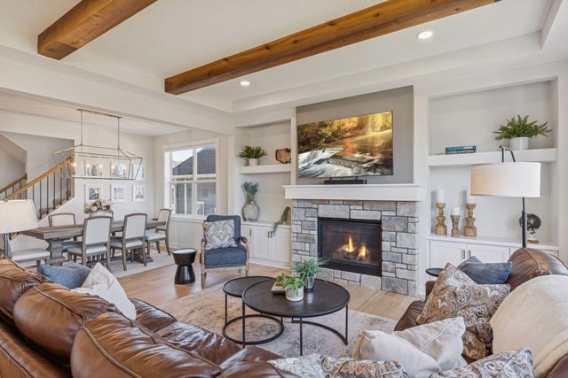 4313 Picket Way, Woodbury, MN 55129