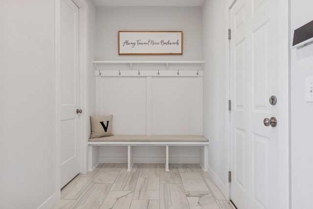 4313 Picket Way, Woodbury, MN 55129