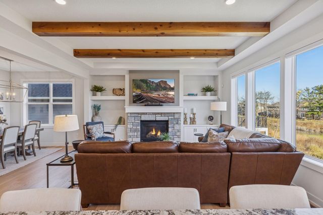 4313 Picket Way, Woodbury, MN 55129