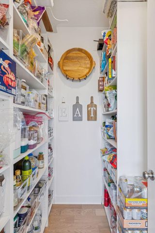 4313 Picket Way, Woodbury, MN 55129