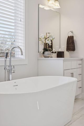 4313 Picket Way, Woodbury, MN 55129