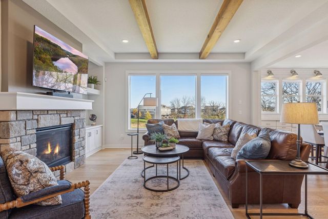 4313 Picket Way, Woodbury, MN 55129