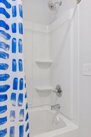 4313 Picket Way, Woodbury, MN 55129