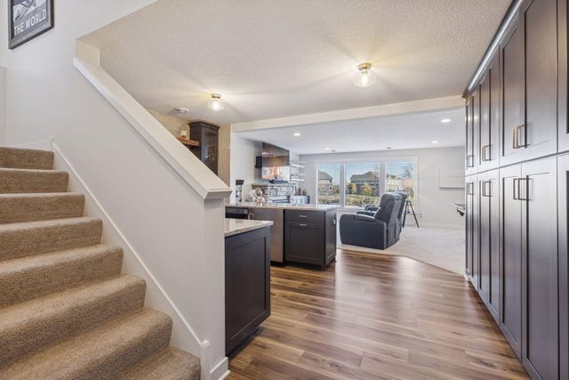 4313 Picket Way, Woodbury, MN 55129