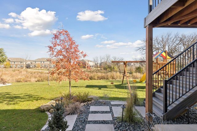 4313 Picket Way, Woodbury, MN 55129