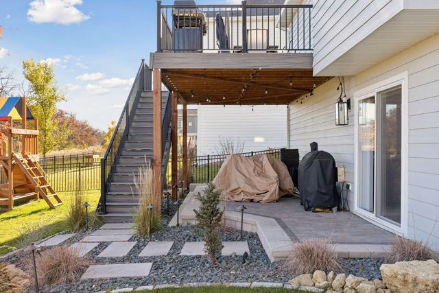 4313 Picket Way, Woodbury, MN 55129