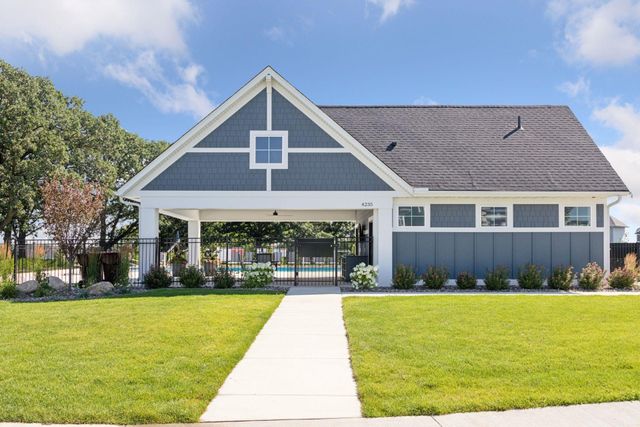 4313 Picket Way, Woodbury, MN 55129