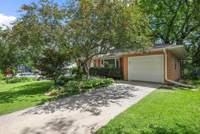 3717 Zwerg Drive, Madison, WI 53705