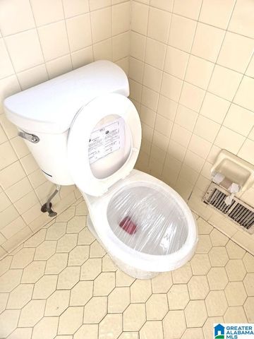 112 HICKORY CIRCLE, Fairfield, AL 35064