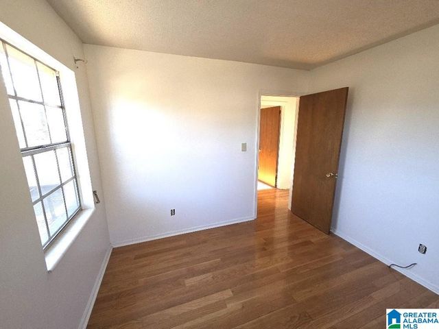 112 HICKORY CIRCLE, Fairfield, AL 35064