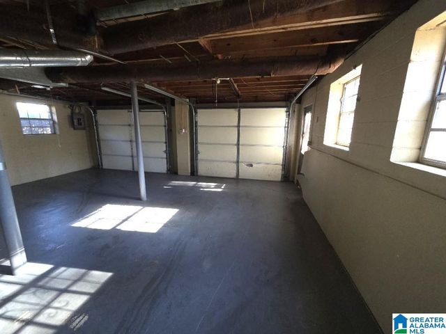 112 HICKORY CIRCLE, Fairfield, AL 35064