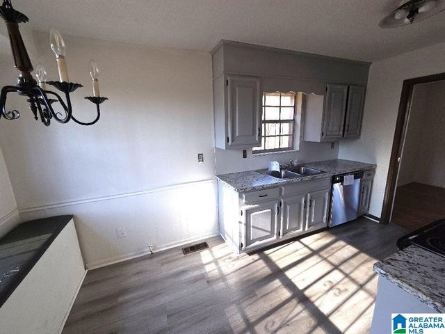 112 HICKORY CIRCLE, Fairfield, AL 35064