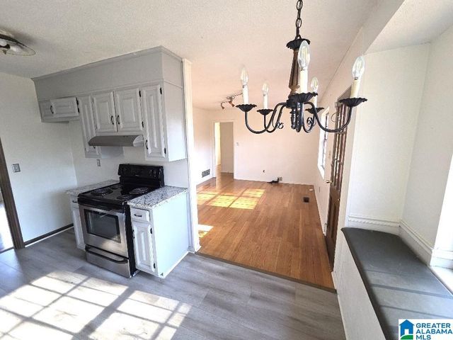 112 HICKORY CIRCLE, Fairfield, AL 35064