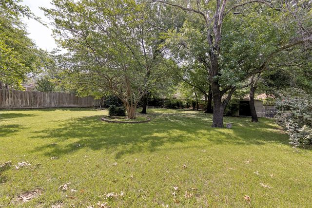 7813 Kermit Avenue, Fort Worth, TX 76116