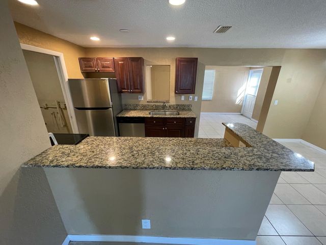 1650 W 12th Court, West Palm Beach, FL 33404