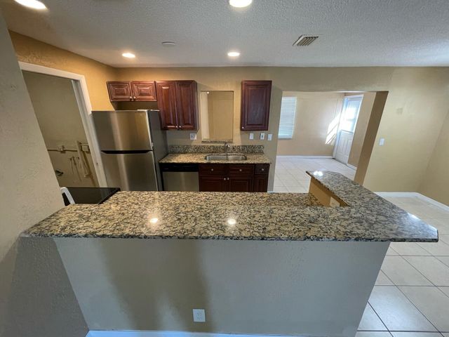 1650 W 12th Court, West Palm Beach, FL 33404