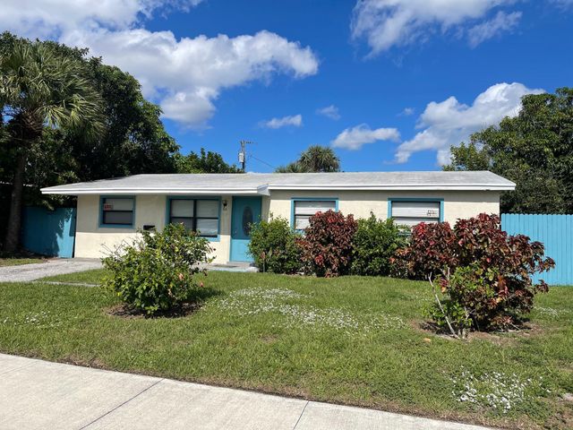 1650 W 12th Court, West Palm Beach, FL 33404