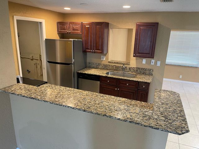 1650 W 12th Court, West Palm Beach, FL 33404