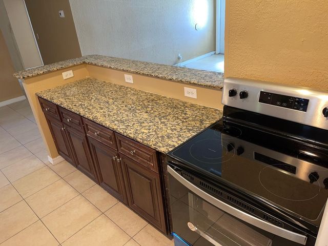 1650 W 12th Court, West Palm Beach, FL 33404