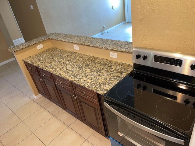 1650 W 12th Court, West Palm Beach, FL 33404