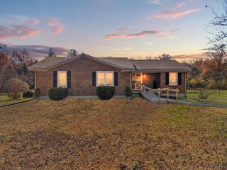 1068 Woodlake Drive, Lawrenceburg, KY 40342