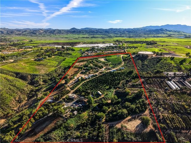 17575 Wicker, Riverside, CA 92504