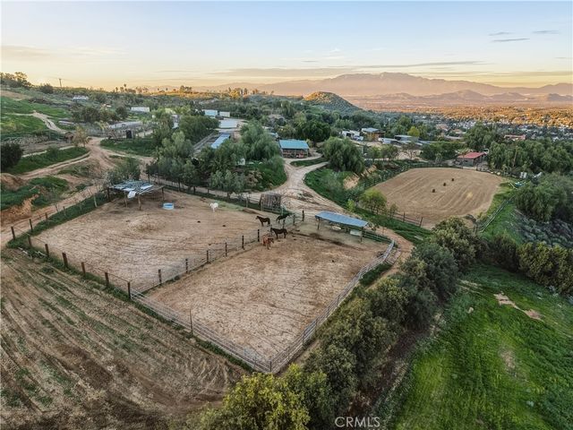 17575 Wicker, Riverside, CA 92504