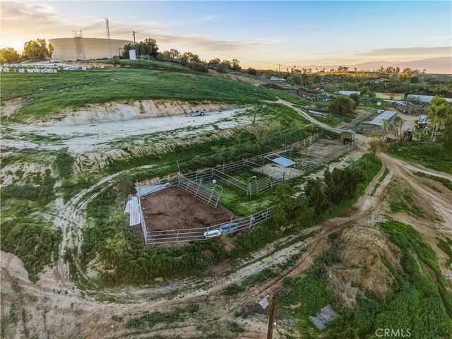 17575 Wicker, Riverside, CA 92504