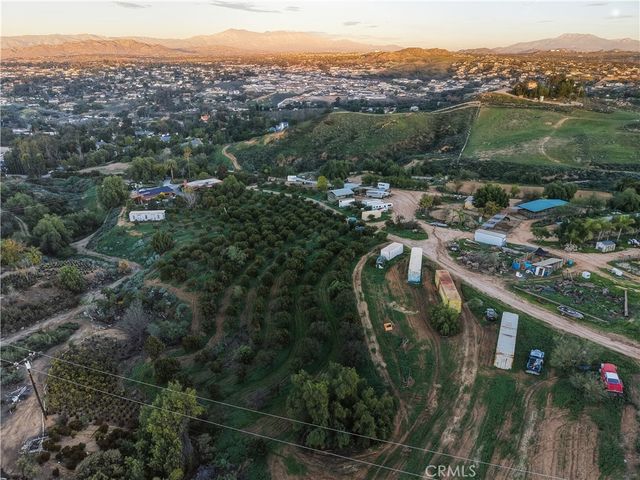 17575 Wicker, Riverside, CA 92504