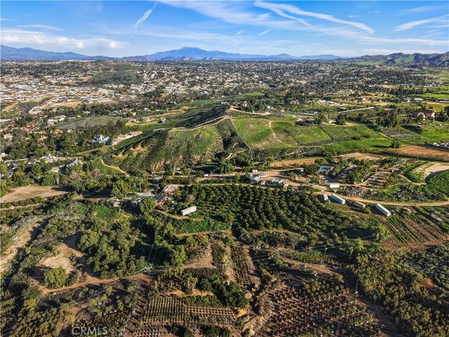 17575 Wicker, Riverside, CA 92504