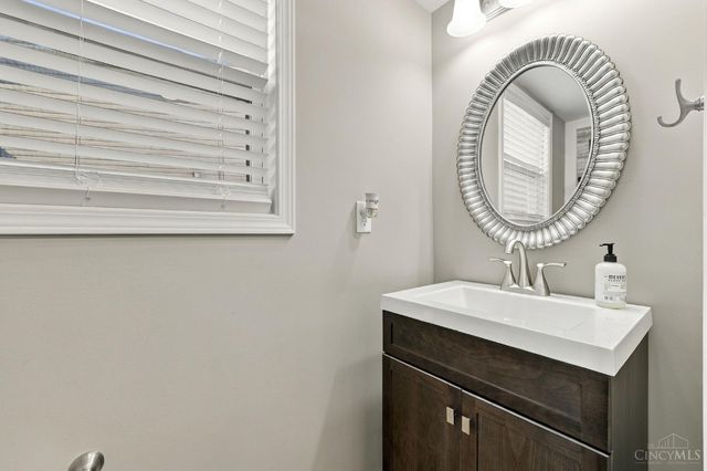 2010 Waynedale Court, Middletown, OH 45044