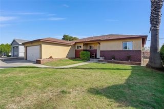 7887 Kempster Ave, Fontana, CA 92336
