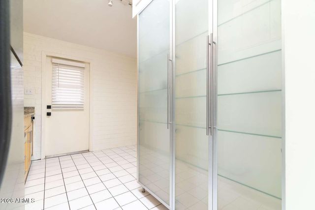 509 W 2ND Street, Tempe, AZ 85281