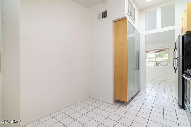 509 W 2ND Street, Tempe, AZ 85281