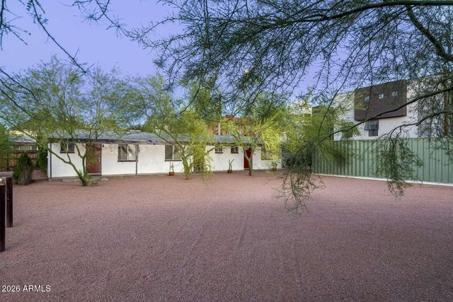 509 W 2ND Street, Tempe, AZ 85281