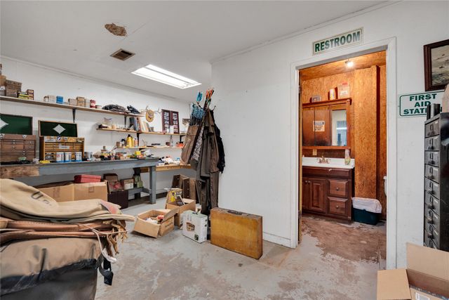 116. E Gould St Street, Hillsboro, TX 76645