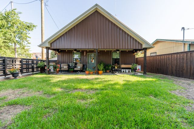 116. E Gould St Street, Hillsboro, TX 76645