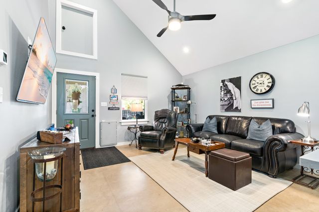 116. E Gould St Street, Hillsboro, TX 76645