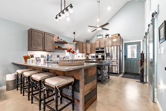 116. E Gould St Street, Hillsboro, TX 76645