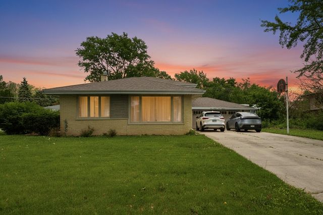 12519 S Menard Avenue, Palos Heights, IL 60463