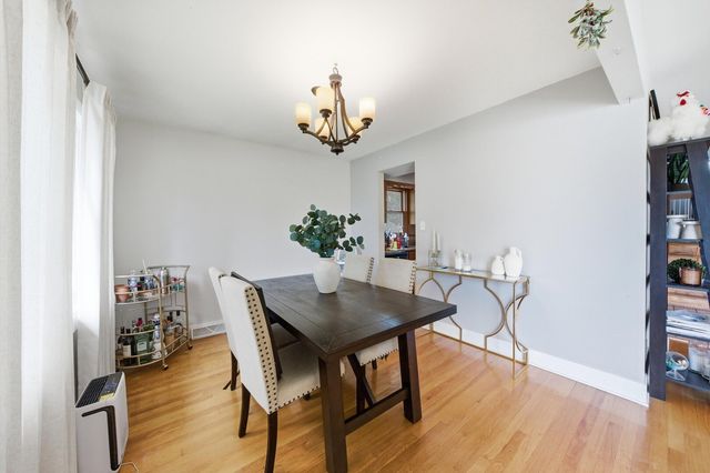 12519 S Menard Avenue, Palos Heights, IL 60463