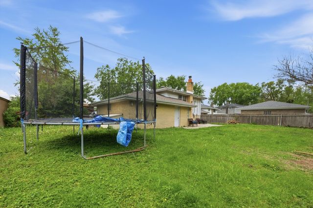 12519 S Menard Avenue, Palos Heights, IL 60463