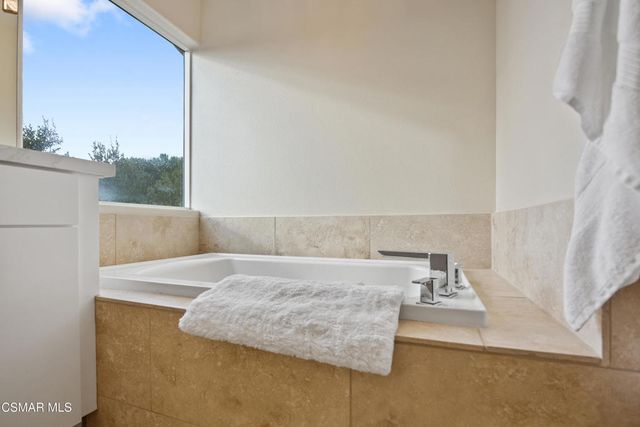 349 Newbury Vista Lane, Newbury Park, CA 91320